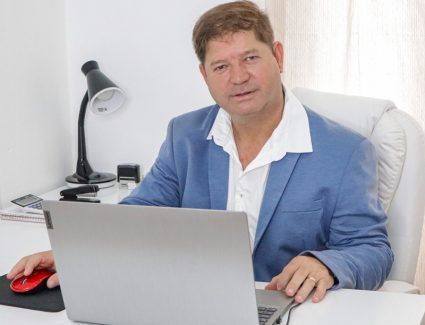 Corretor de imóveis Laertes Martins